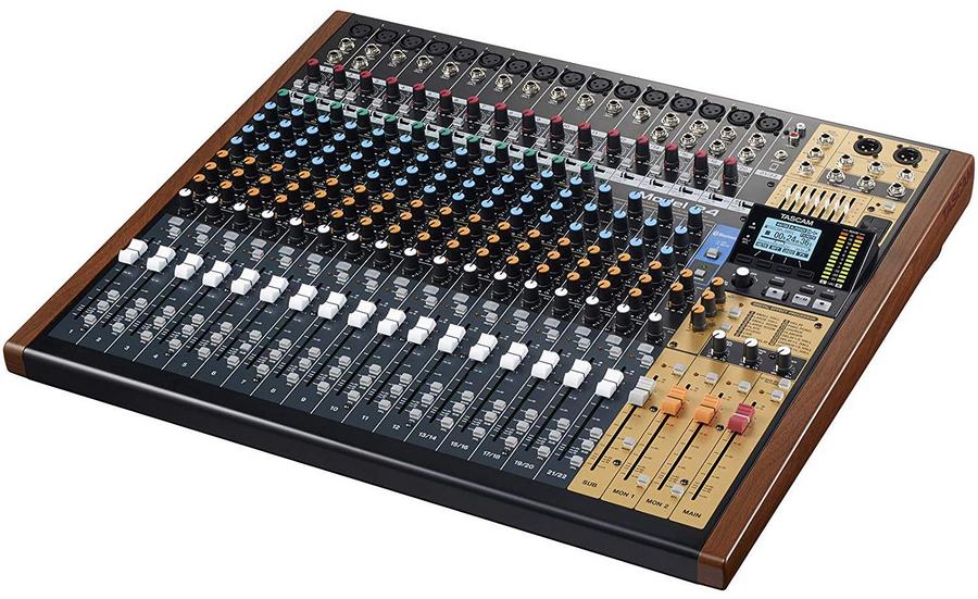 TASCAM MODEL 24