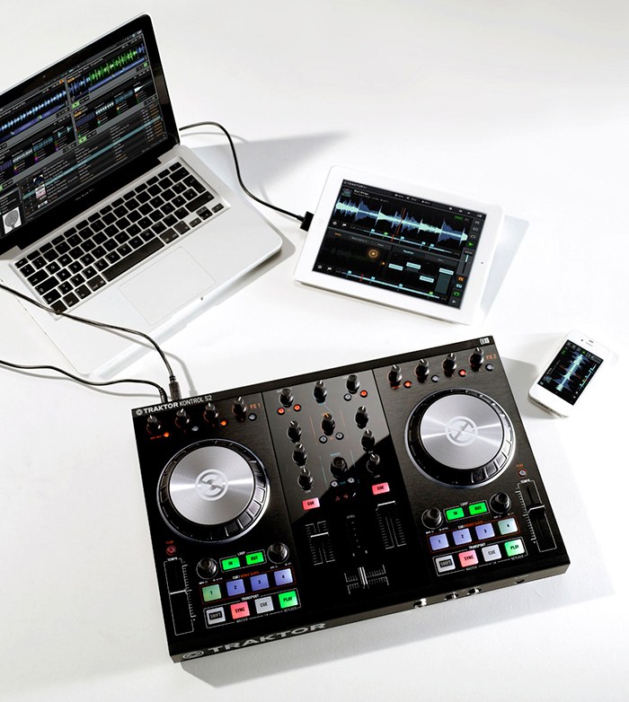 TRAKTOR KONTROL S2 MK2 本体のみ ライセンスなし TRAKTOR KONTROL S2 MK2 本体のみ ライセンスなし 楽器・機材