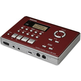 Портативный гитарный CD-трейнер TASCAM CD-GT2