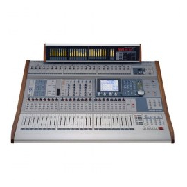 Цифровой  микшерный пульт TASCAM DM-4800