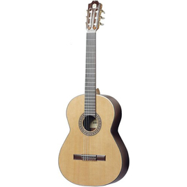 Классическая гитара Admira Solista