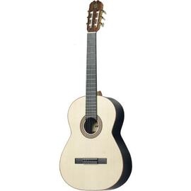 Классическая гитара Admira Avila