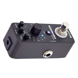 Компактная драм машина в формате гитарной педали MOOER Micro Drummer 1