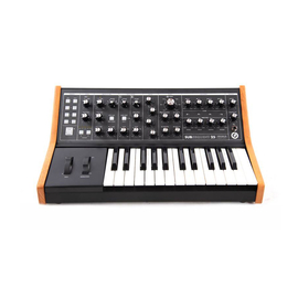 Аналоговый синтезатор MOOG SUBSEQUENT 25