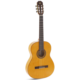 Классическая гитара ADMIRA Triana Satinada