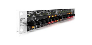 Кроссовер: как выбрать и подключить?