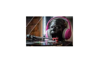 Чем хорош виниловый проигрыватель?