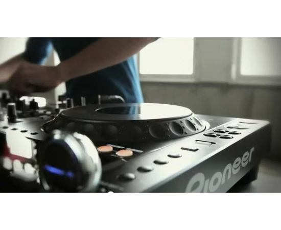 CD проигрыватель Pioneer CDJ-850 K