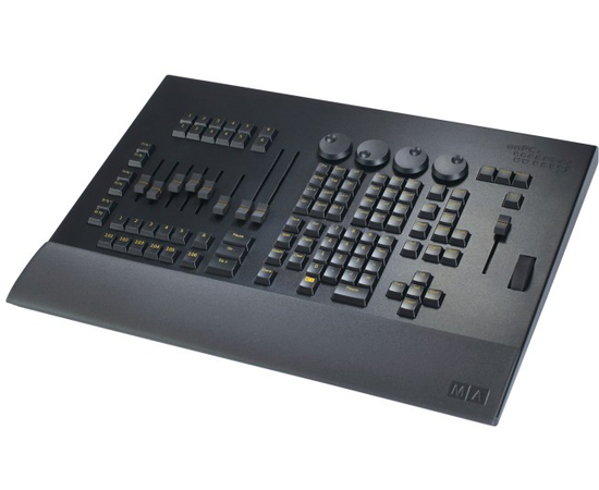 Устройство управления светом MA Lighting onPC Command Wing 120120 - 65512 за 0 грн. | 4Club