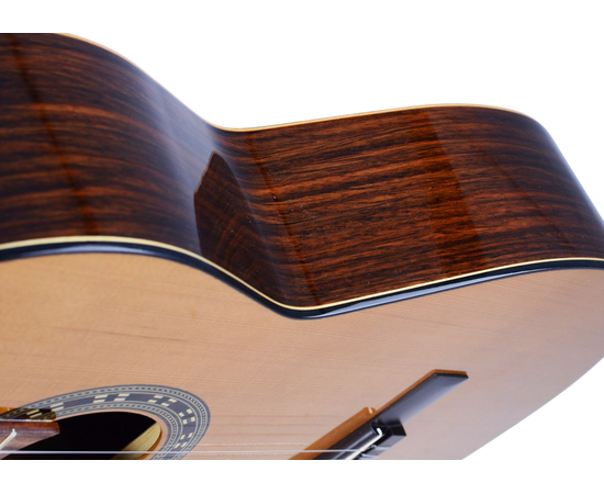 Классичекая гитара Admira Maria