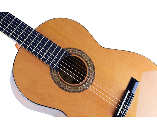 Классическая гитара Admira Monica