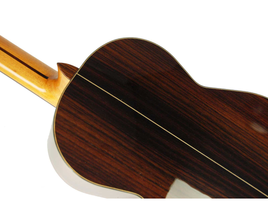 Классическая гитара Admira Virtuoso