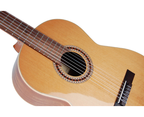 Классическая гитара Admira Sevilla