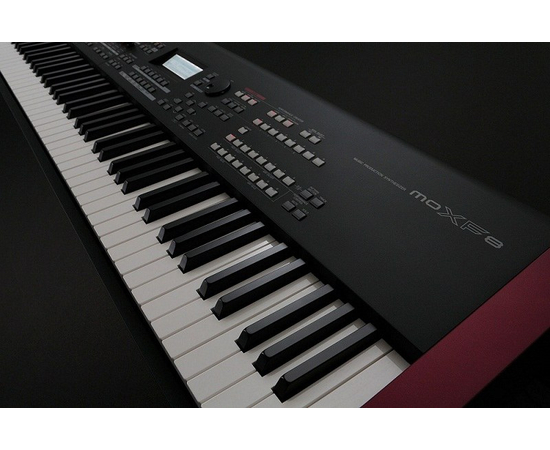 Синтезатор YAMAHA MOXF8