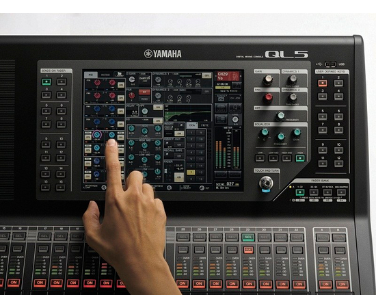 Цифровой пульт YAMAHA QL5