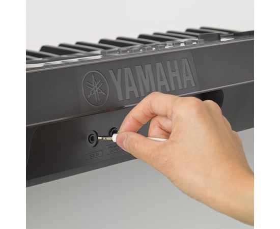 Синтезатор YAMAHA PSR-E253 (+блок питания)