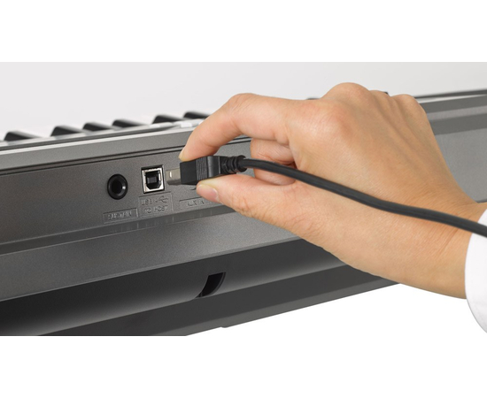 Синтезатор YAMAHA PSR-E353 (+блок питания)