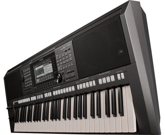 Синтезатор YAMAHA PSRS770 (+блок питания)