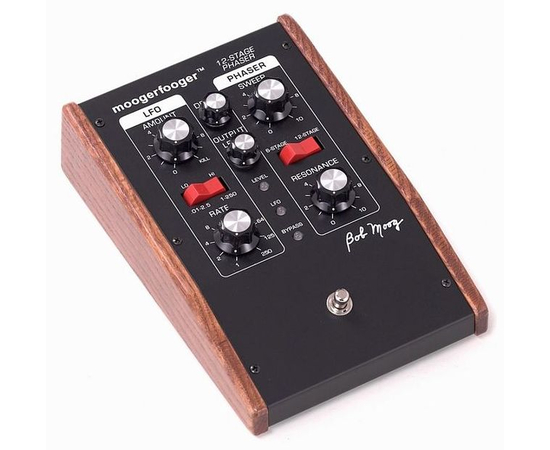 Гитарная педаль (концертный Phaser) MOOG MF-103