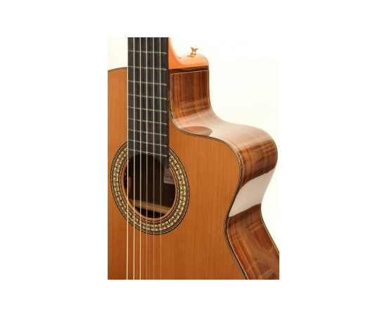 Классическая гитара с пьезодатчиком CAMPS CUT600