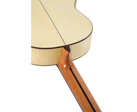 Классическая гитара ADMIRA F4