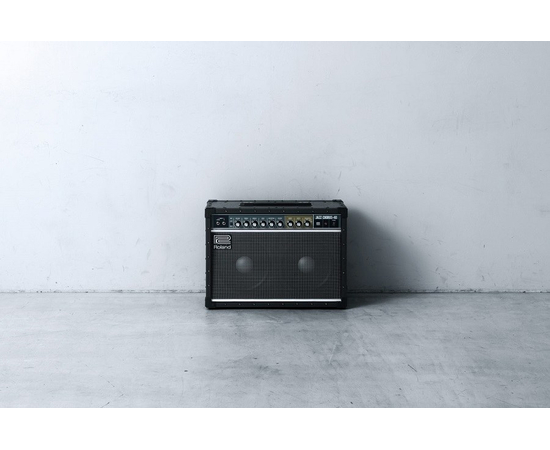 Гитарный усилитель Jazz Chorus ROLAND JC40