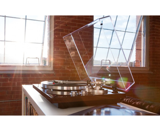 Проигрыватель виниловых дисков c Bluetooth интерфейсом AKAI BT500 WALNUT