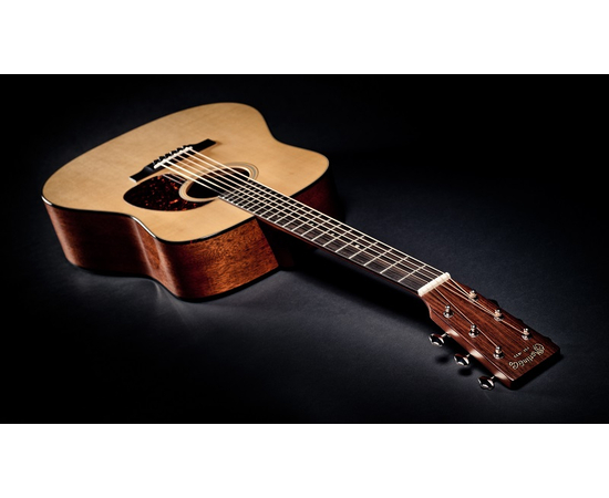 Акустическая гитара Martin D18