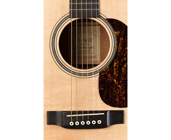 Акустическая гитара Martin D16GT