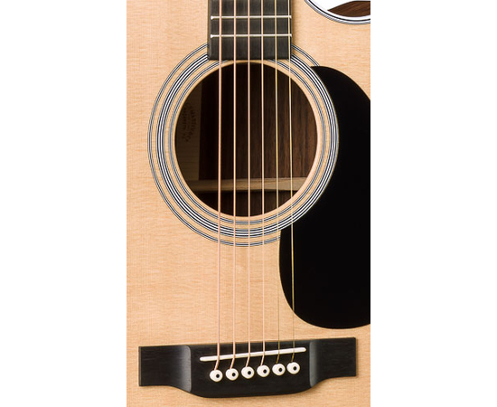 Электроакустическая гитара  MARTIN GPC-28E