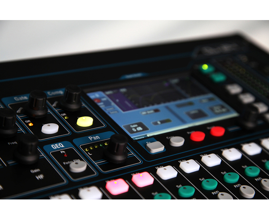 Цифровой микшерный пульт Allen Heath QU-24