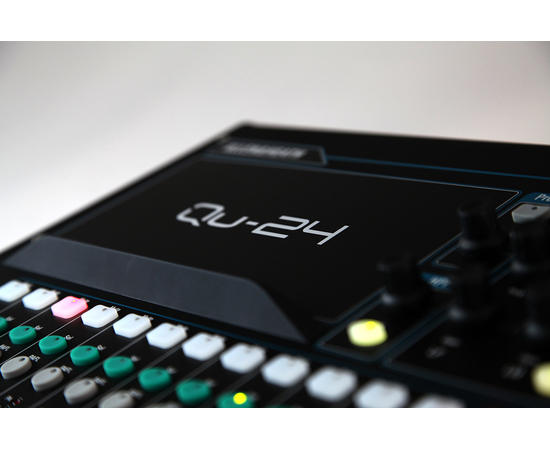 Цифровой микшерный пульт Allen Heath QU-24