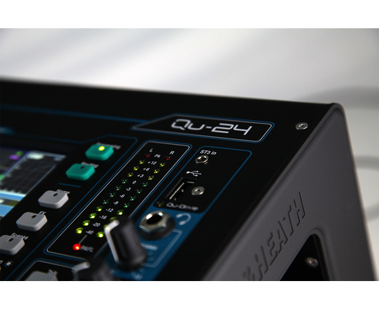 Цифровой микшерный пульт Allen Heath QU-24