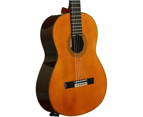 Классическая гитара YAMAHA GC32C