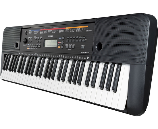 Синтезатор YAMAHA PSR-E263 (+блок питания)