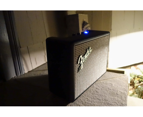 Стереоколонка для плееров FENDER MONTEREY BLUETOOTH SPEAKER