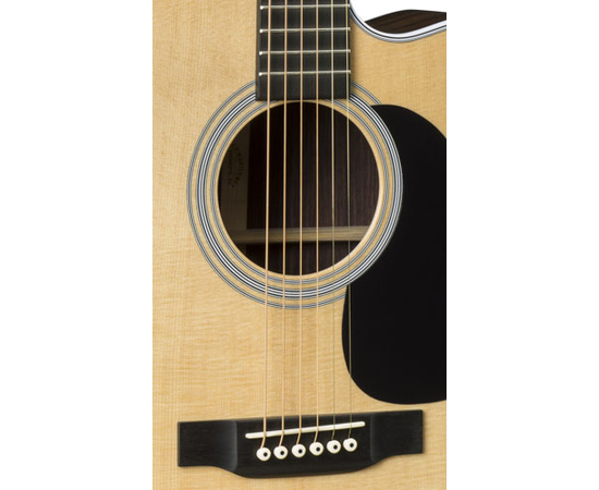 Электроакустическая гитара Martin DC28E