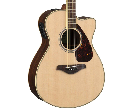 Электро-акустическая гитара YAMAHA FSX830C NT