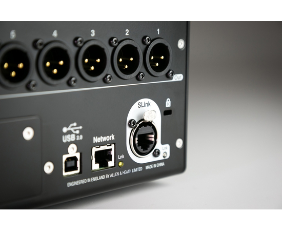 Компактный цифровой микшерный пульт Allen Heath SQ-5