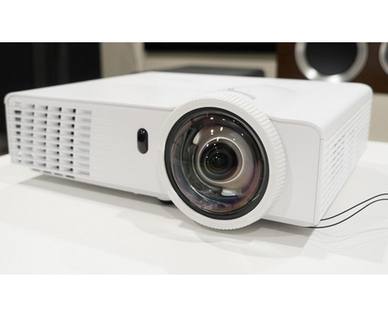 Проектор Optoma GT760