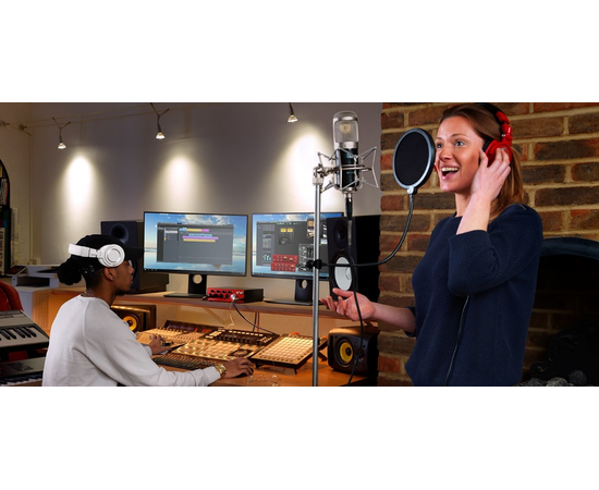 Аудиоинтерфейс FOCUSRITE Clarett 4Pre USB