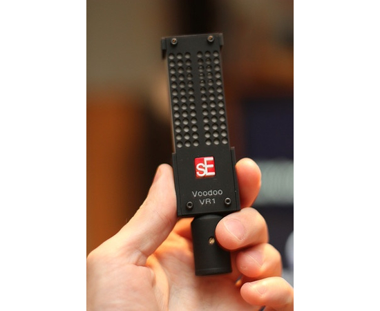 ​Ленточный студийный микрофон sE Electronics VR1