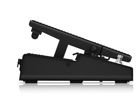 Напольный гитарный USB-контроллер IK MULTIMEDIA iRig Stomp I/O