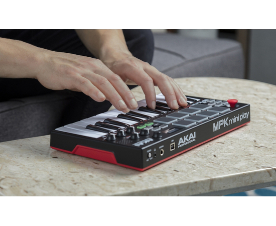MIDI клавиатура AKAI MPK Mini Play
