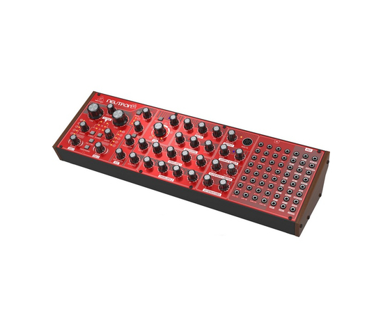 Синтезатор Behringer Neutron​
