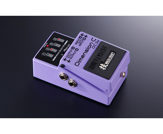 Педаль эффектов BOSS DC-2W DIMENSION C
