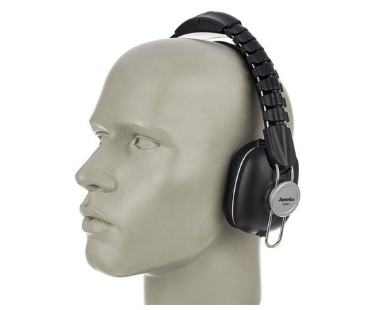 Наушниками Superlux HDB581