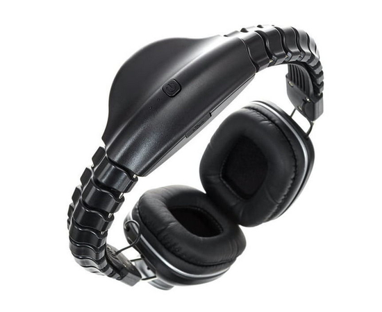 Наушниками Superlux HDB581