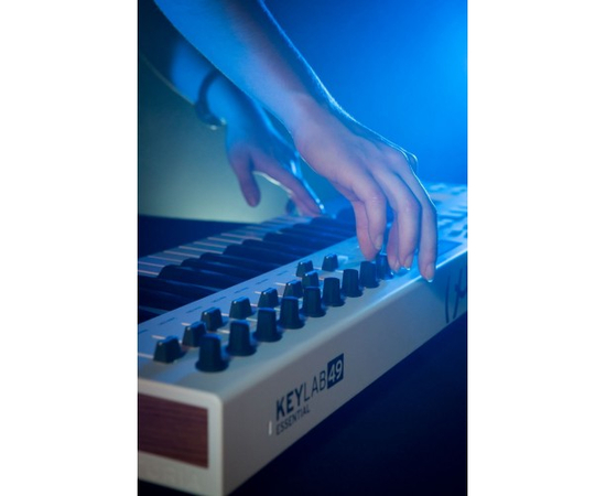 MIDI-клавиатура Arturia KeyLab Essential 49