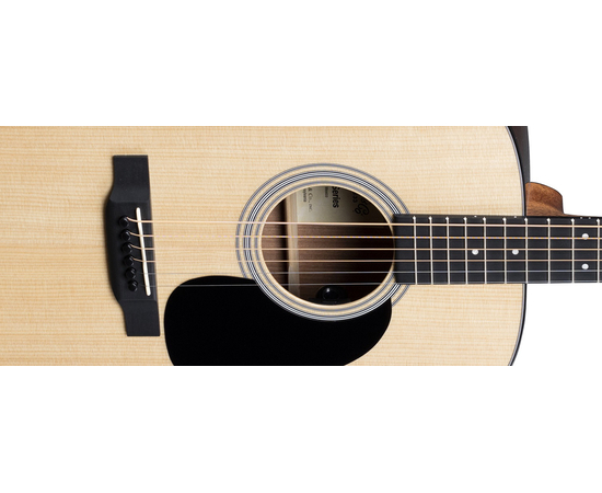 Электроакустическая гитара MARTIN D-12E